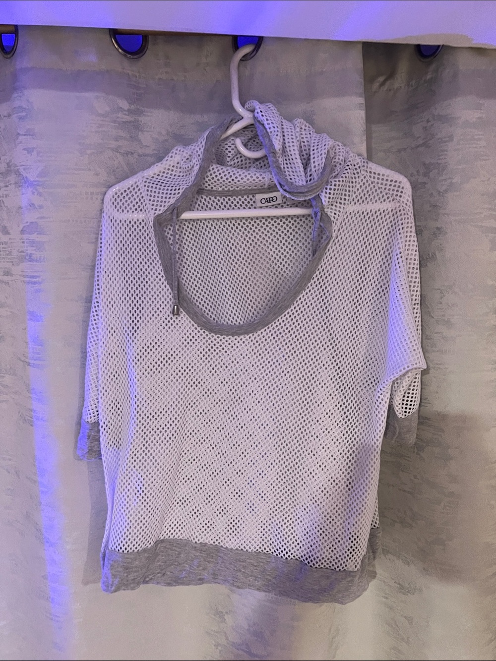 Cato White Mesh Short-Sleeve Hooded Top with Gray Trim
